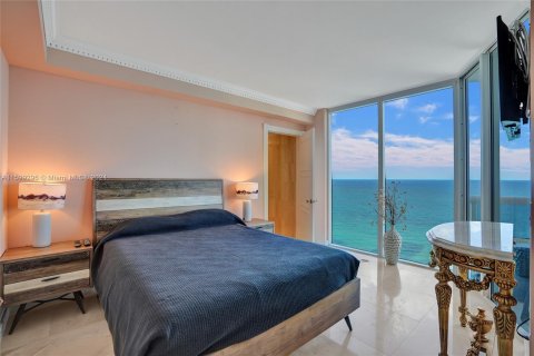 Condo in Sunny Isles Beach, Florida, 3 bedrooms  № 1209009 - photo 4