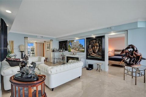 Condo in Sunny Isles Beach, Florida, 3 bedrooms  № 1209009 - photo 8