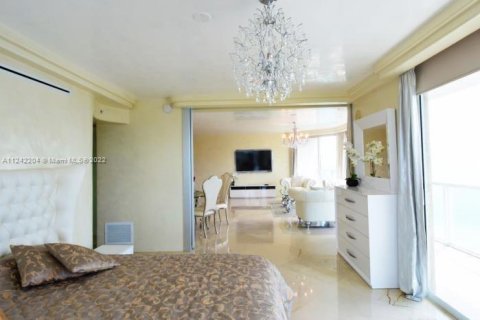 Condominio en alquiler en Sunny Isles Beach, Florida, 2 dormitorios, 132.2 m2 № 29200 - foto 10