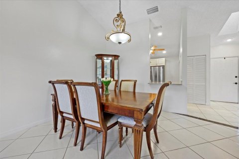 Casa en venta en Royal Palm Beach, Florida, 3 dormitorios, 120.59 m2 № 1168750 - foto 26