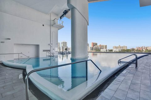 Copropriété à vendre à Sunny Isles Beach, Floride: 3 chambres, 181.72 m2 № 1120181 - photo 19