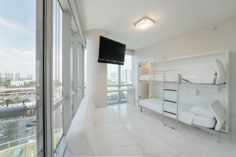 Copropriété à vendre à Sunny Isles Beach, Floride: 3 chambres, 181.72 m2 № 1120181 - photo 9