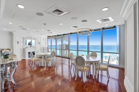 Condo in Sunny Isles Beach, Florida, 3 bedrooms  № 1120181 - photo 27