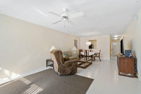 Touwnhouse à vendre à Boca Raton, Floride: 2 chambres, 113.99 m2 № 925275 - photo 23