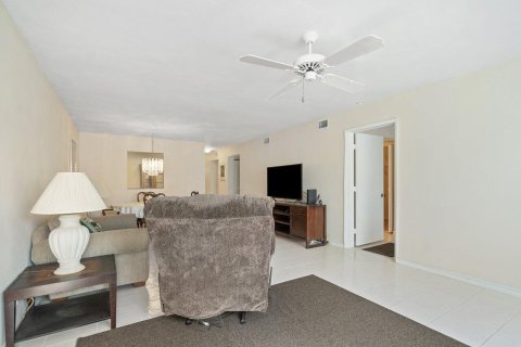 Touwnhouse à vendre à Boca Raton, Floride: 2 chambres, 113.99 m2 № 925275 - photo 22