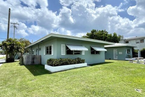 Propiedad comercial en alquiler en Deerfield Beach, Florida, 1 dormitorio, 65.03 m2 № 862705 - foto 17