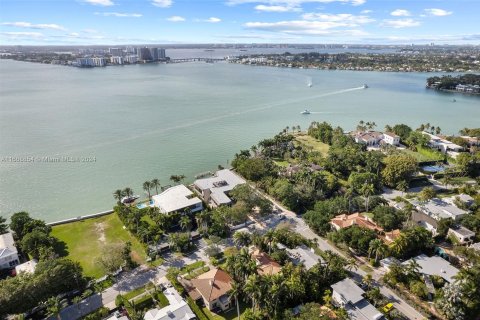 Villa ou maison à vendre à Miami Beach, Floride: 6 chambres, 268.39 m2 № 1385803 - photo 17