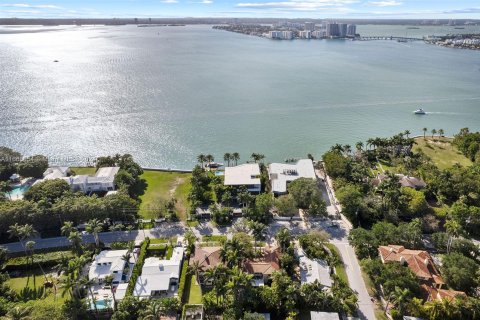 Casa en venta en Miami Beach, Florida, 6 dormitorios, 268.39 m2 № 1385803 - foto 19