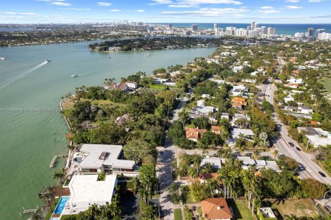 Casa en venta en Miami Beach, Florida, 6 dormitorios, 268.39 m2 № 1385803 - foto 15