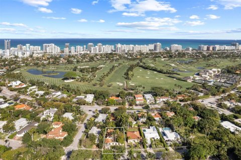 Villa ou maison à vendre à Miami Beach, Floride: 6 chambres, 268.39 m2 № 1385803 - photo 8