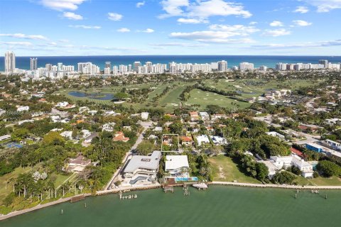 Casa en venta en Miami Beach, Florida, 6 dormitorios, 268.39 m2 № 1385803 - foto 10