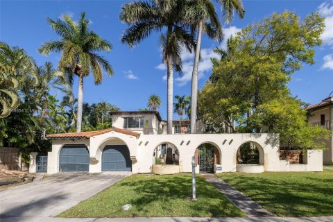 Villa ou maison à vendre à Miami Beach, Floride: 6 chambres, 268.39 m2 № 1385803 - photo 4