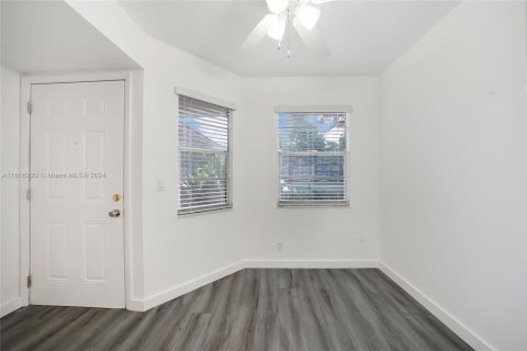 Condominio en venta en Pembroke Pines, Florida, 2 dormitorios, 102.19 m2 № 1238363 - foto 4