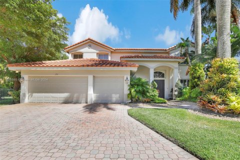 House in Weston, Florida 5 bedrooms, 369.66 sq.m. № 1292899 - photo 4