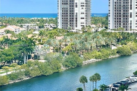 Condominio en venta en Aventura, Florida, 2 dormitorios, 106.09 m2 № 1333484 - foto 6