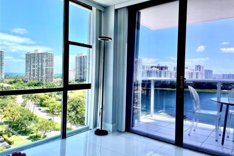 Condominio en venta en Aventura, Florida, 2 dormitorios, 106.09 m2 № 1333484 - foto 8