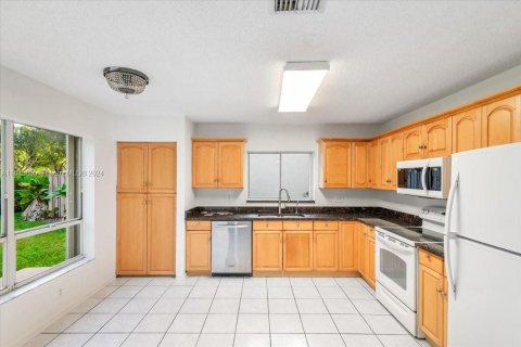 Casa en venta en Plantation, Florida, 4 dormitorios, 189.06 m2 № 1331409 - foto 20