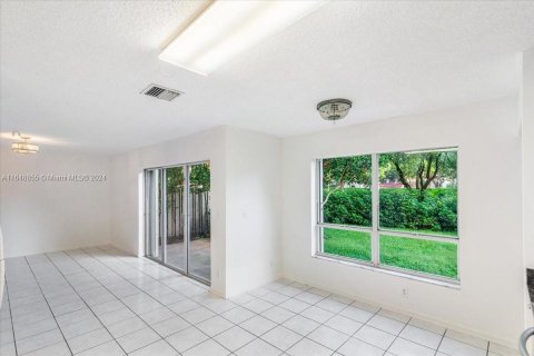 Casa en venta en Plantation, Florida, 4 dormitorios, 189.06 m2 № 1331409 - foto 24