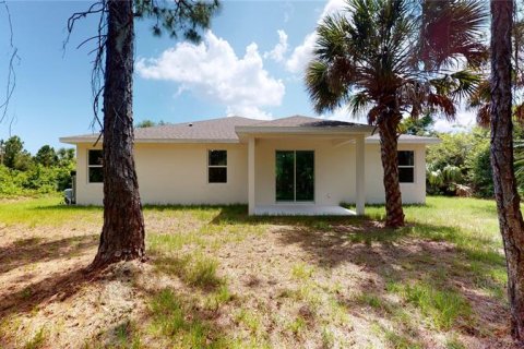 House in Palm Bay, Florida 3 bedrooms, 140.28 sq.m. № 222440 - photo 17