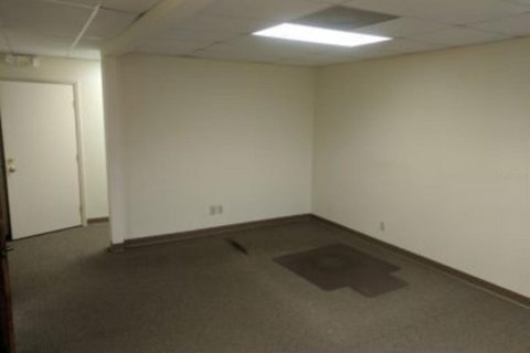 Commercial property in Winter Haven, Florida 2956.89 sq.m. № 933330 - photo 7
