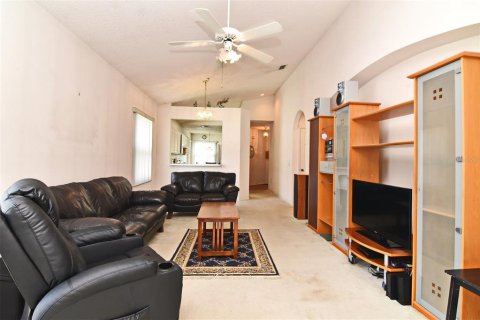 Condo in Altamonte Springs, Florida, 2 bedrooms  № 1382612 - photo 12