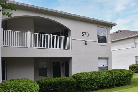 Condo in Altamonte Springs, Florida, 2 bedrooms  № 1382612 - photo 1