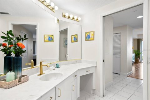 Condo in Saint Petersburg, Florida, 3 bedrooms  № 1382625 - photo 21