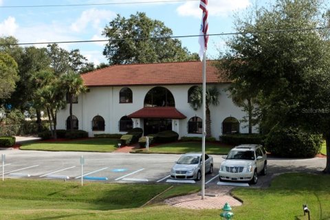 Propiedad comercial en alquiler en Orlando, Florida, 3310.76 m2 № 219731 - foto 4