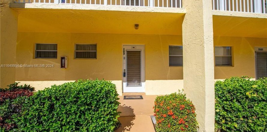 Condo in Margate, Florida, 1 bedroom  № 1332471