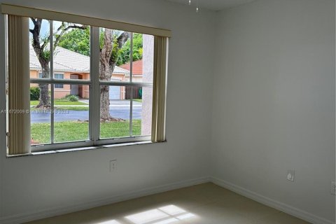 Casa en venta en Miami, Florida, 3 dormitorios, 149.02 m2 № 1394234 - foto 16