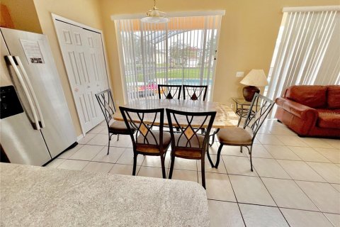 House in Kissimmee, Florida 7 bedrooms, 267.65 sq.m. № 847421 - photo 4