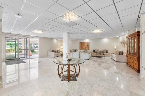 Copropriété à vendre à Boca Raton, Floride: 2 chambres, 139.07 m2 № 846352 - photo 15