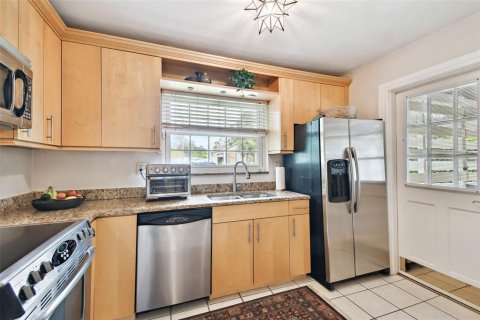 Casa en venta en Tampa, Florida, 3 dormitorios, 82.31 m2 № 1407471 - foto 8