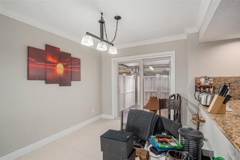 Adosado en venta en Tampa, Florida, 2 dormitorios, 98.1 m2 № 1354010 - foto 13