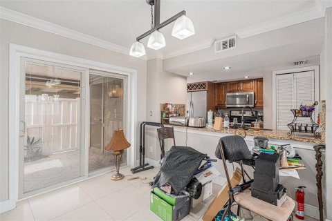 Touwnhouse à vendre à Tampa, Floride: 2 chambres, 98.1 m2 № 1354010 - photo 11