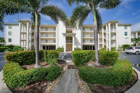 Condo in Punta Gorda, Florida, 3 bedrooms  № 1354050 - photo 2