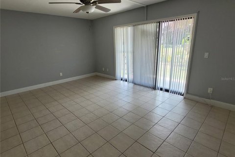 Copropriété à vendre à Daytona Beach, Floride: 1 chambre, 65.96 m2 № 1371757 - photo 6