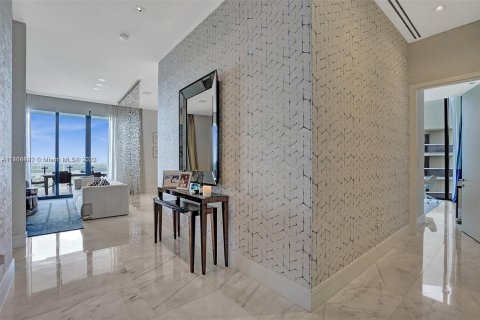 Condominio en venta en Sunny Isles Beach, Florida, 2 dormitorios, 189.71 m2 № 862097 - foto 13