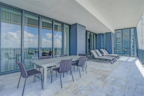 Condo in Sunny Isles Beach, Florida, 2 bedrooms  № 862097 - photo 20