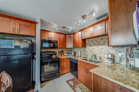 Copropriété à vendre à Saint Petersburg, Floride: 2 chambres, 66.89 m2 № 1350673 - photo 17