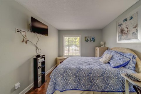 Condo in Saint Petersburg, Florida, 2 bedrooms  № 1350673 - photo 23