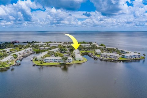 Copropriété à vendre à Saint Petersburg, Floride: 2 chambres, 66.89 m2 № 1350673 - photo 1