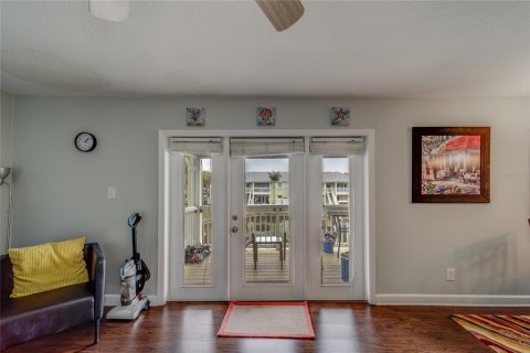 Copropriété à vendre à Saint Petersburg, Floride: 2 chambres, 66.89 m2 № 1350673 - photo 14