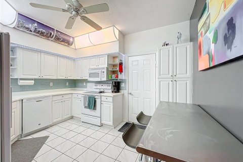 Copropriété à vendre à Bradenton, Floride: 2 chambres, 105.91 m2 № 1350704 - photo 22