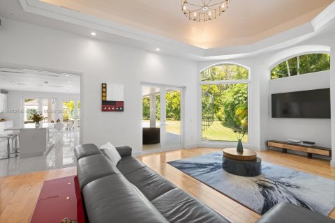 Casa en venta en Pinecrest, Florida, 6 dormitorios, 528.89 m2 № 997709 - foto 30