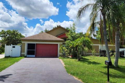 Casa en venta en Kissimmee, Florida, 4 dormitorios, 222.22 m2 № 1261184 - foto 1