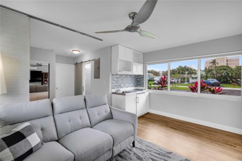 Casa en venta en Fort Lauderdale, Florida, 4 dormitorios, 150.41 m2 № 1099159 - foto 24
