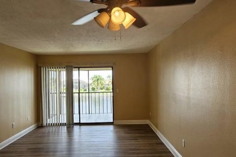 Copropriété à louer à Punta Gorda, Floride: 2 chambres, 96.99 m2 № 1341123 - photo 11