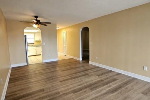 Copropriété à louer à Punta Gorda, Floride: 2 chambres, 96.99 m2 № 1341123 - photo 10