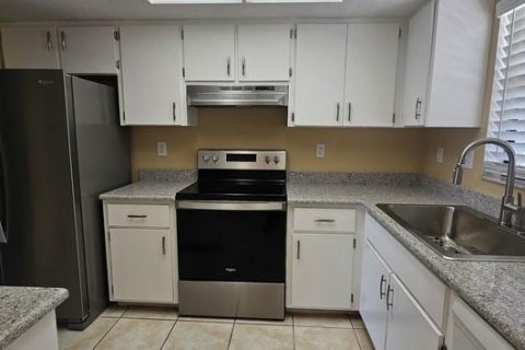 Condo in Punta Gorda, Florida, 2 bedrooms  № 1341123 - photo 4